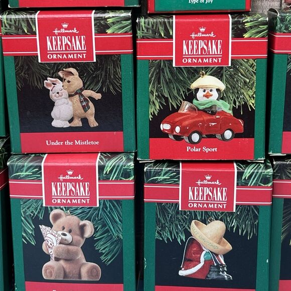 Lot of 20 Boxes Vintage Hallmark Ornaments. Very good condition - Picture 12 of 16